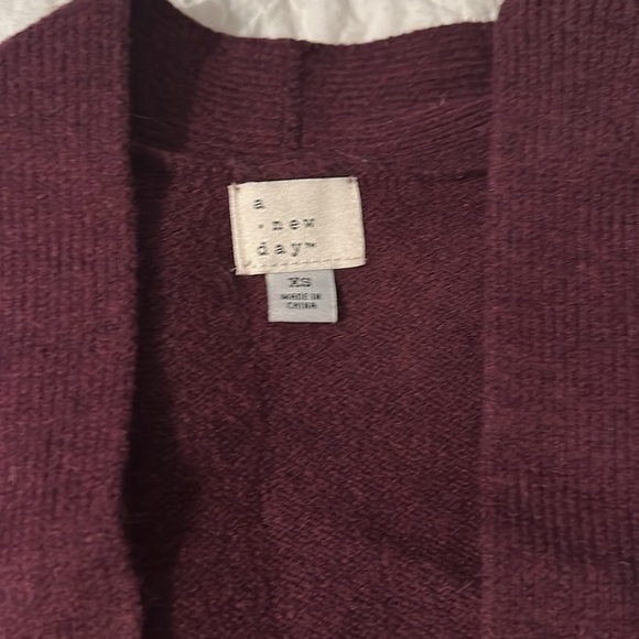 A NEW DAY CARDIGAN POCKET SWEATER OVERSIZE STRETCHY MULBERRY WOMENS XS - Picture 3 of 5